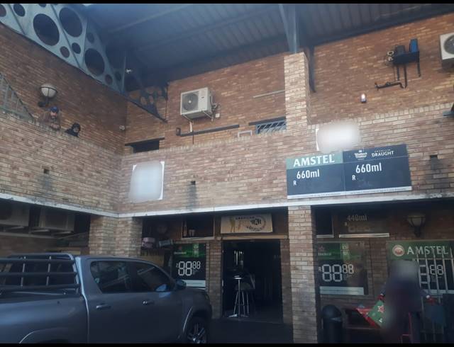 1,400M² BUSINESS FOR SALE IN RUSTENBURG CENTRAL
